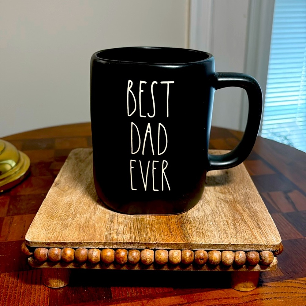 Rae Dunn Best Dad Ever coffee/tea mug